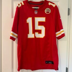 Nike Patrick Mahomes #15 Chiefs Jersey – Size M – NFL Kansas City Red
